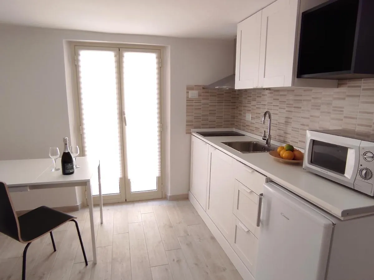 Taormina House Apartment 0*,